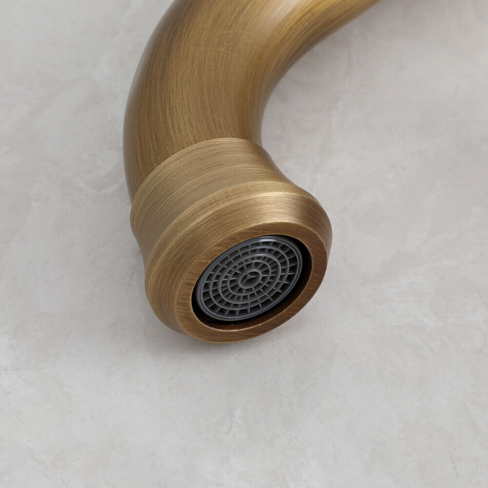 Country bronze-colored mixer tap