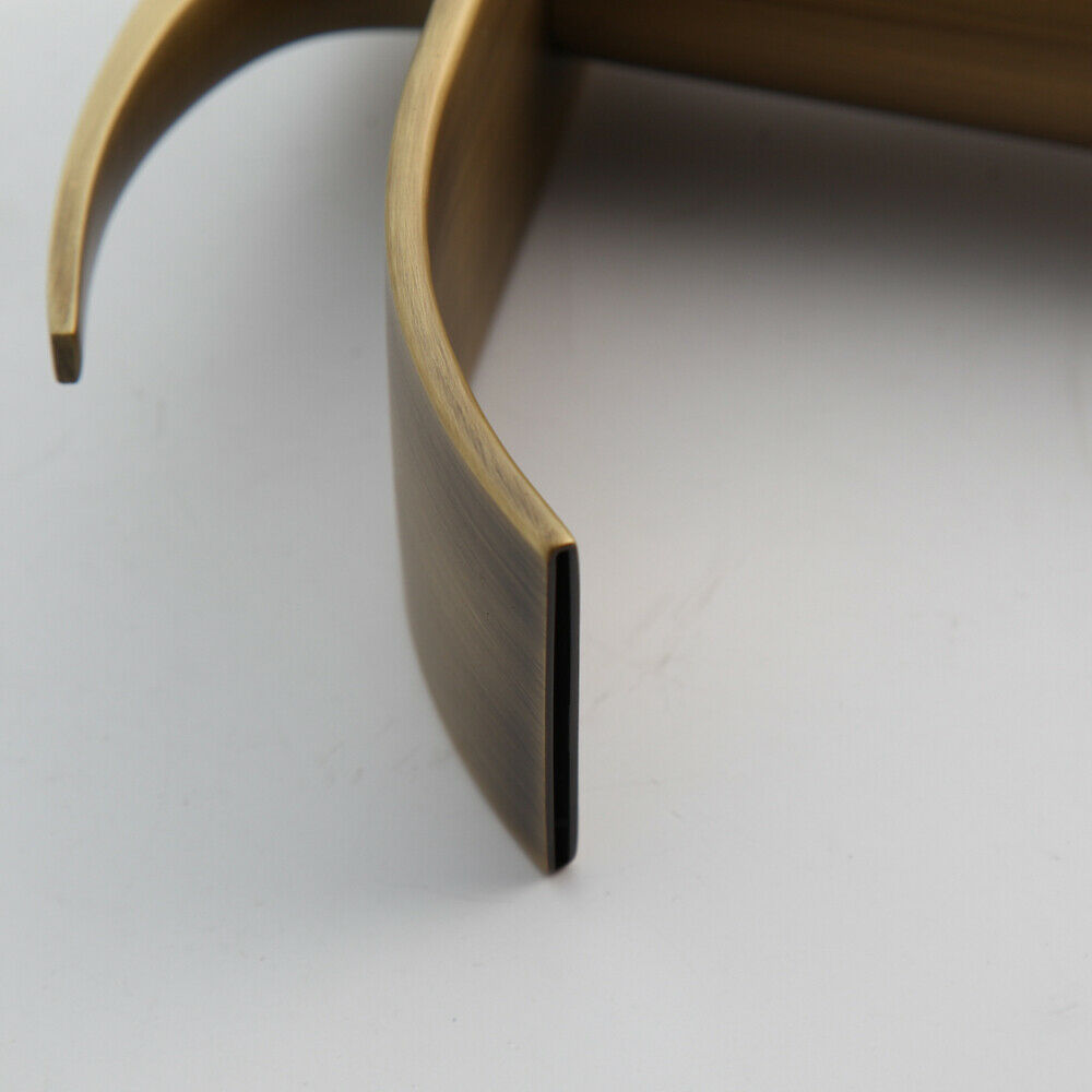 Countryside bronze waterfall tap