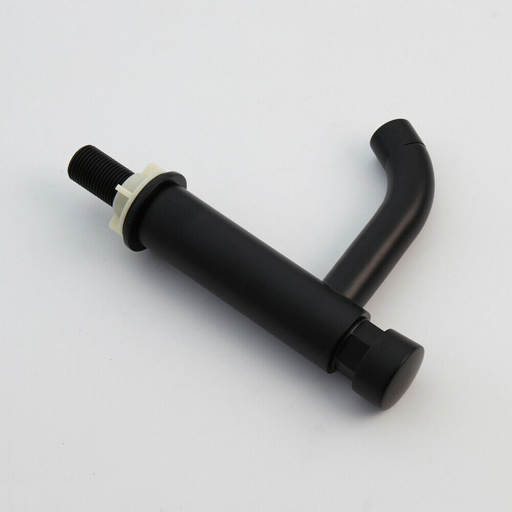 Selbstschließender schwarzer Wasserhahn