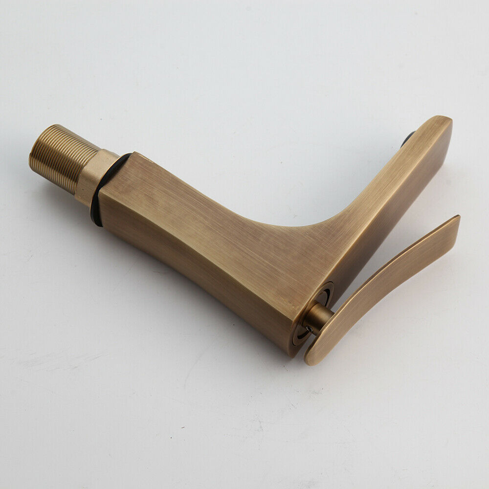 Bronze-colored mixer tap