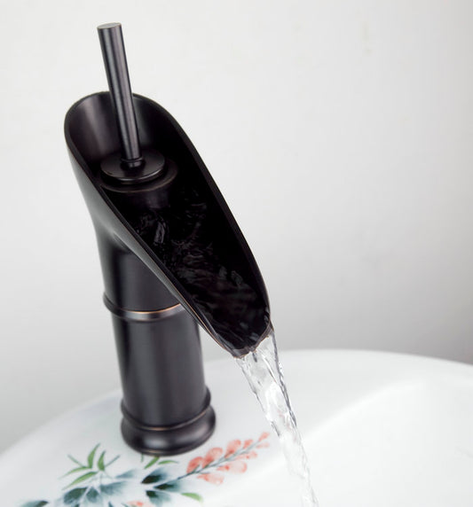 Badique Nostalgische olie  bronzen waterval wastafelkraan