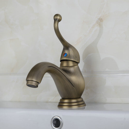 Retro wastafelkraan bronskleur – antiek messing look