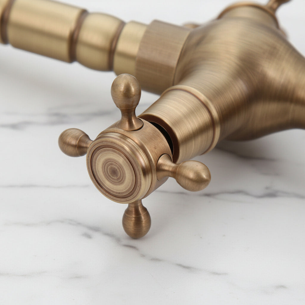 Retro-Nostalgie-Küchenarmatur in Antik-Bronze