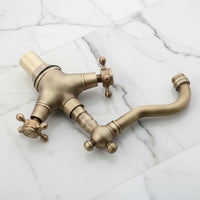Robinet rustique en bronze Badique