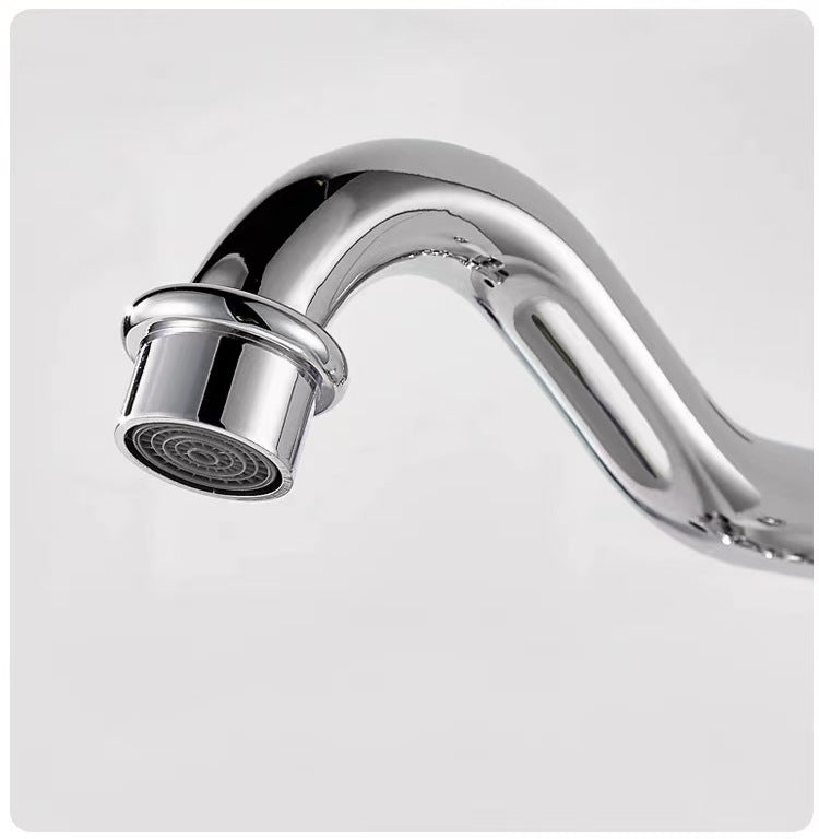 Landelijke wastafelkraan chroom – nostalgisch model