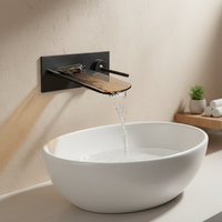 Eingebauter Wasserfallhahn mit Glasöffnung, Ölbronze