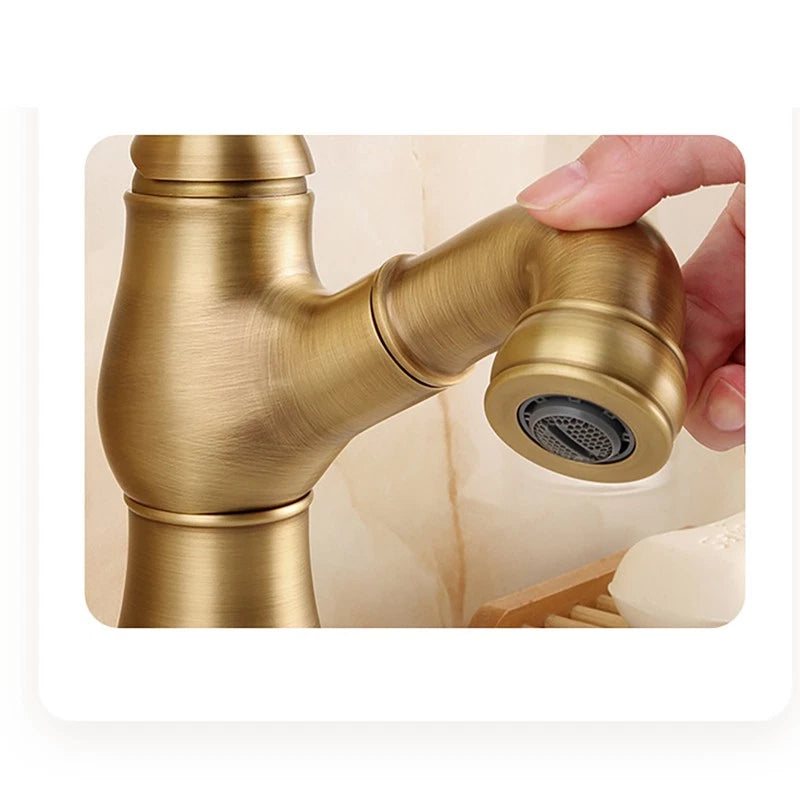 Landelijke wastafelkraan met uittrekbare sproeikop – bronskleur