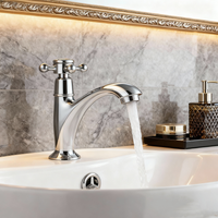 Nostalgische chroom koudwaterkraan