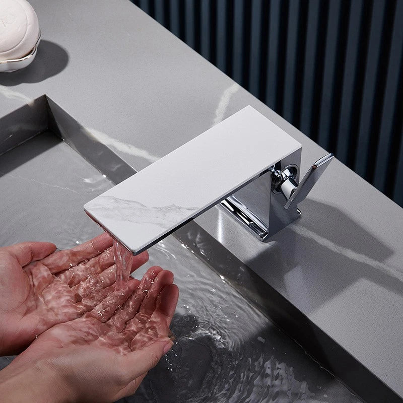 Chrome washbasin tap | Modern design 