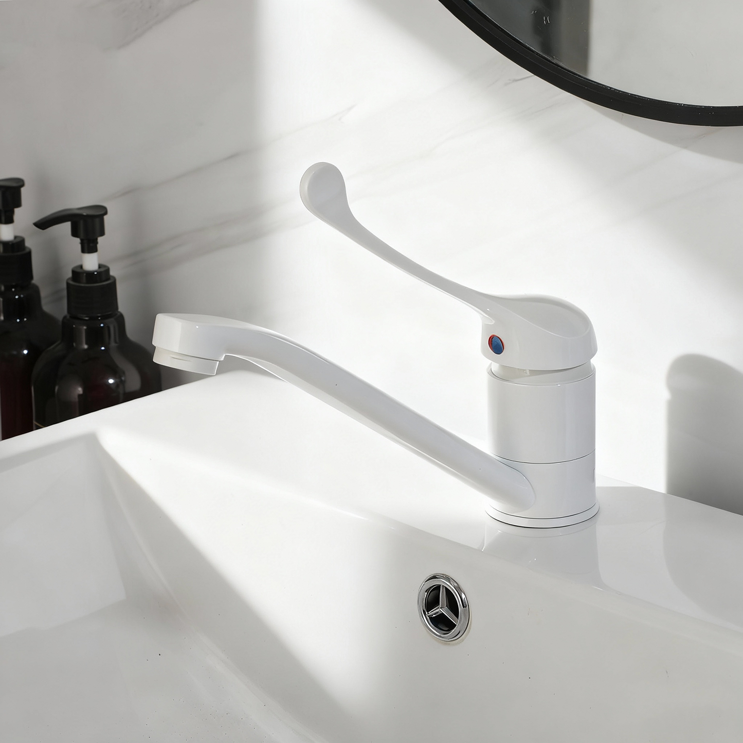 Medische elleboogbediende wastafelkraan – Wit