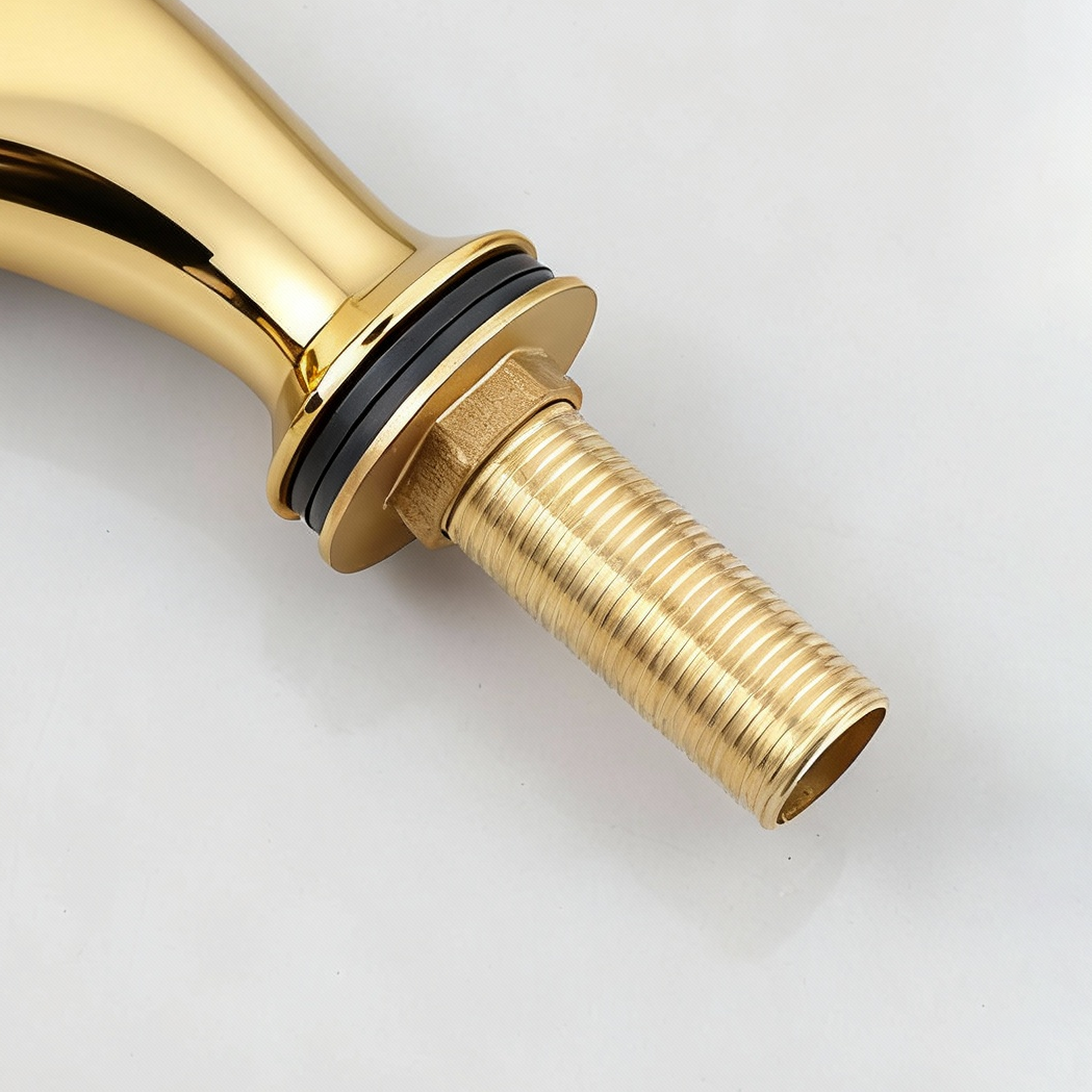 Nostalgische gouden koudwaterkraan