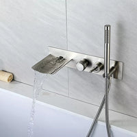 Waterval inbouw badkraan – geborsteld nikkel met ronde handdouche