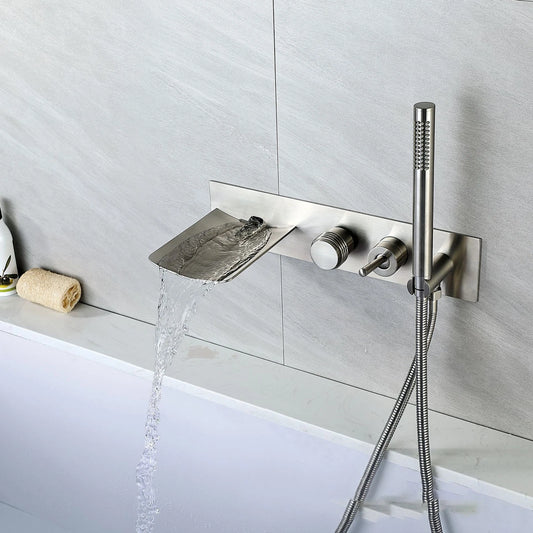 Waterval inbouw badkraan – geborsteld nikkel met ronde handdouche