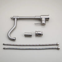 Geborsteld nikkel keukenkraan met zwenkbare uitloop