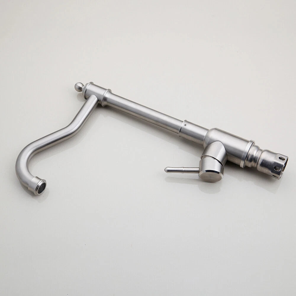 Geborsteld nikkel keukenkraan met zwenkbare uitloop