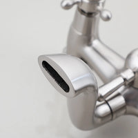 Opbouw regendouche met draaibare baduitloop – geborsteld nikkel