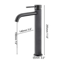 Hoge wastafelkraan gun metal met structuur