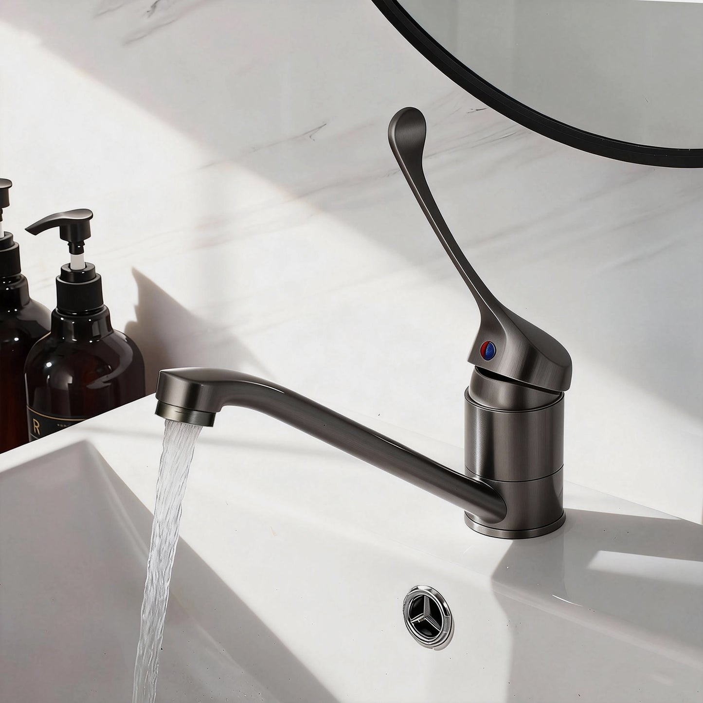 Gun metal elleboogmengkraan wastafel