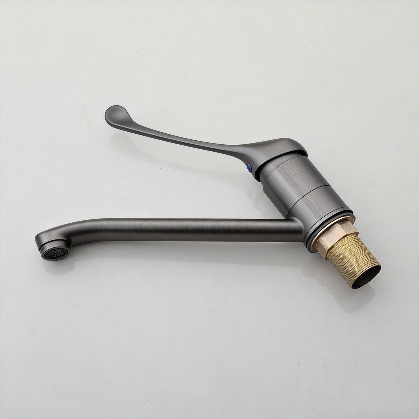 Gun metal elleboogmengkraan wastafel