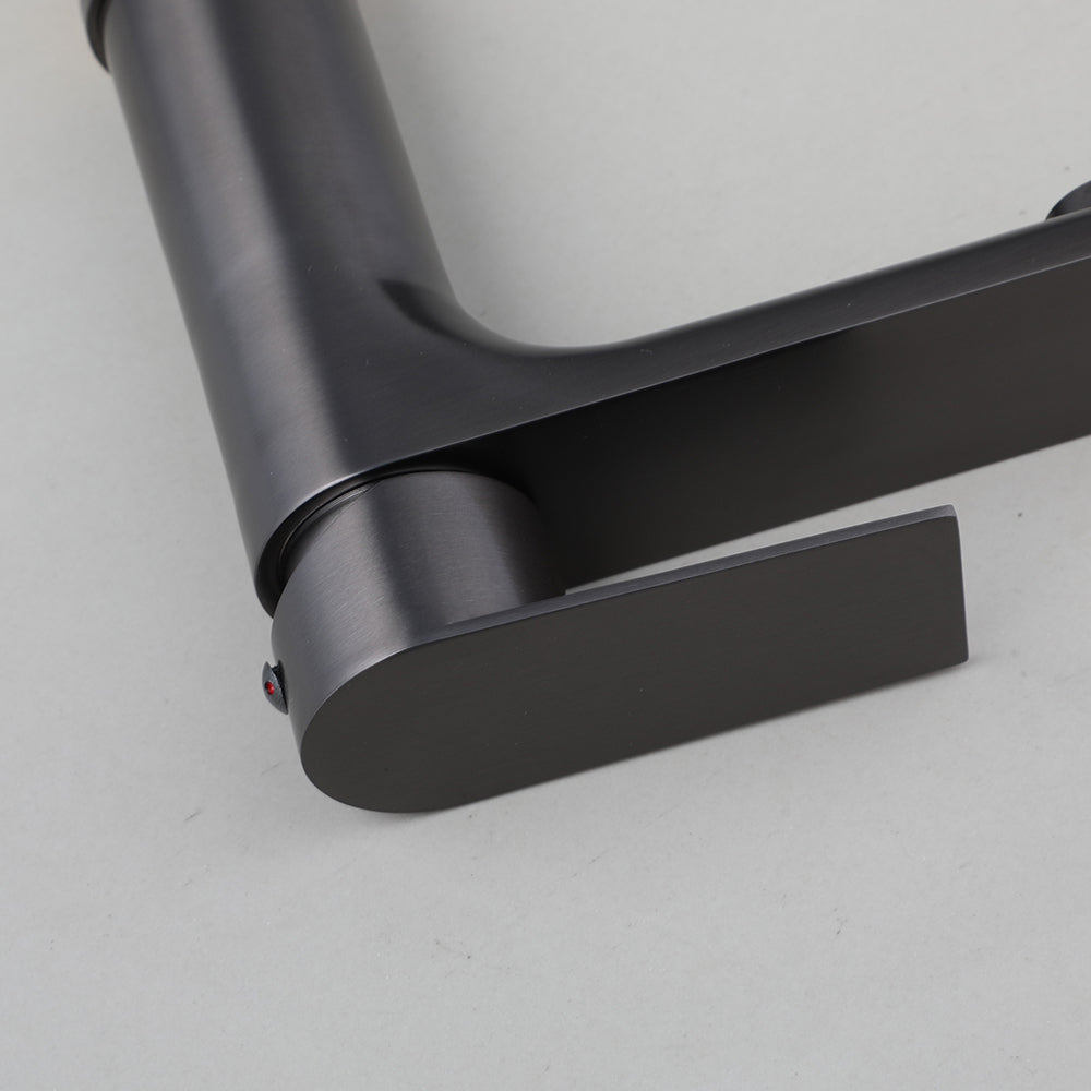 Wastafelkraan gun metal – moderne mengkraan