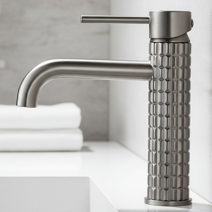 Gun metal wastafelkraan laag model met keramische schijven