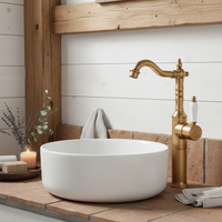 Landelijke wastafelkraan bronskleur – nostalgisch model