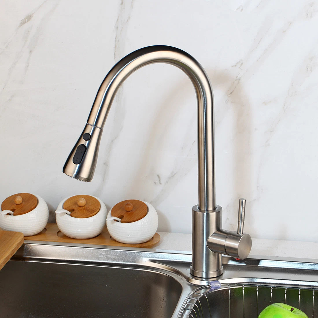 Geborsteld nikkel keukenkraan met uittrekbare sproeikop