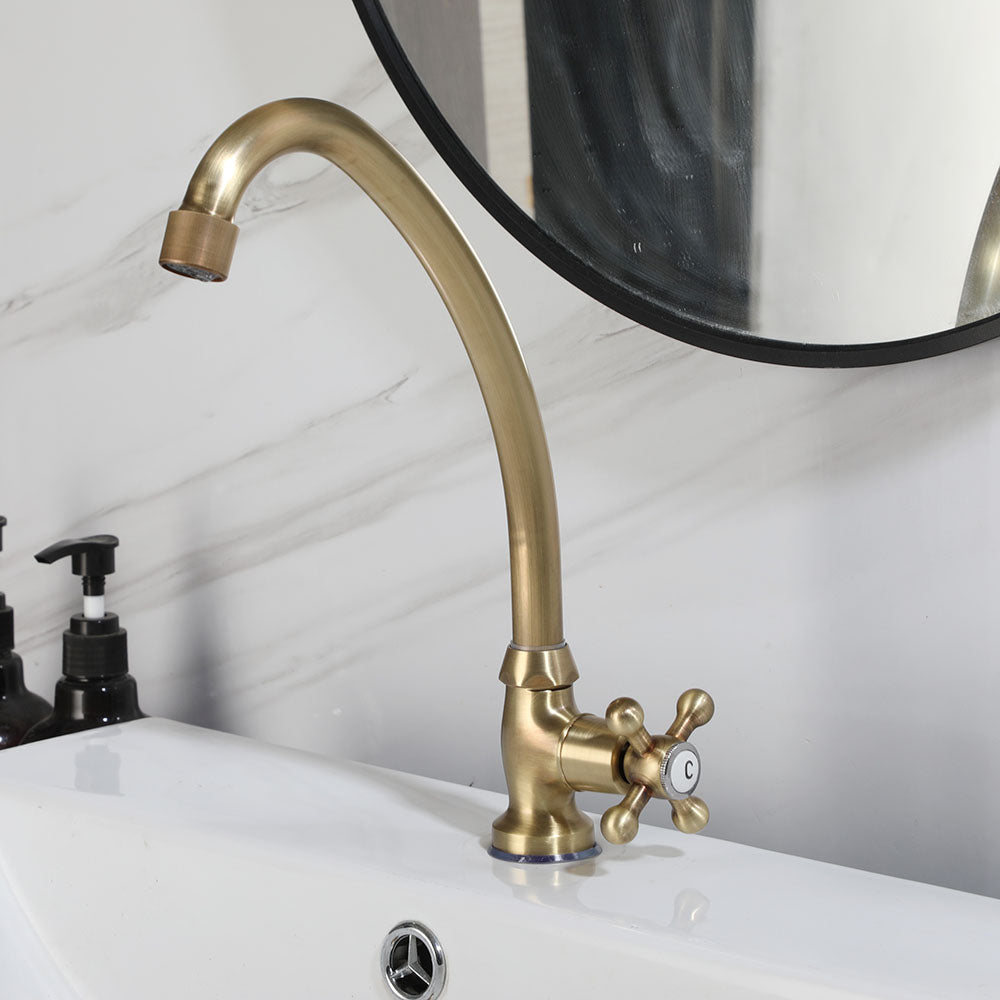 Nostalgische koudwater kraan brons