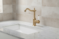 Landelijke wastafelkraan nostalgisch bronskleur hoog model