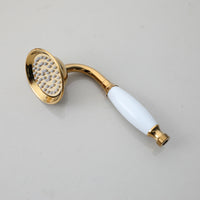 Nostalgische goldfarbene Regendusche