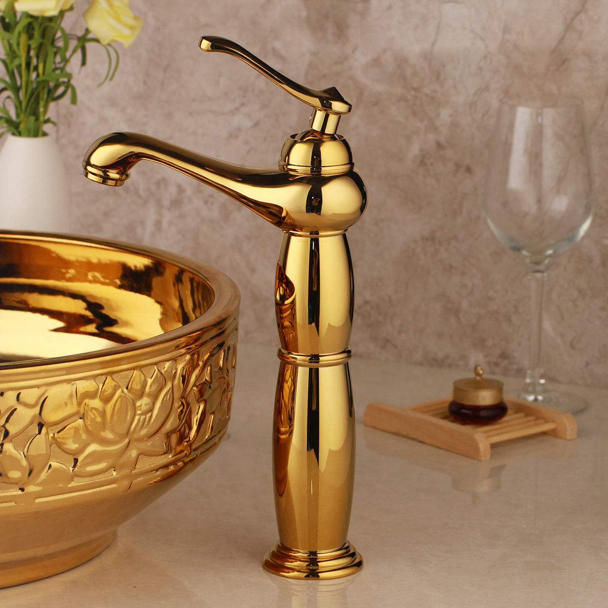 Gouden opbouw douche-set