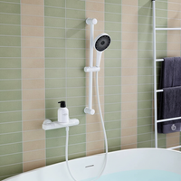 Witte thermostatische badkraan met handdouche en glijstang