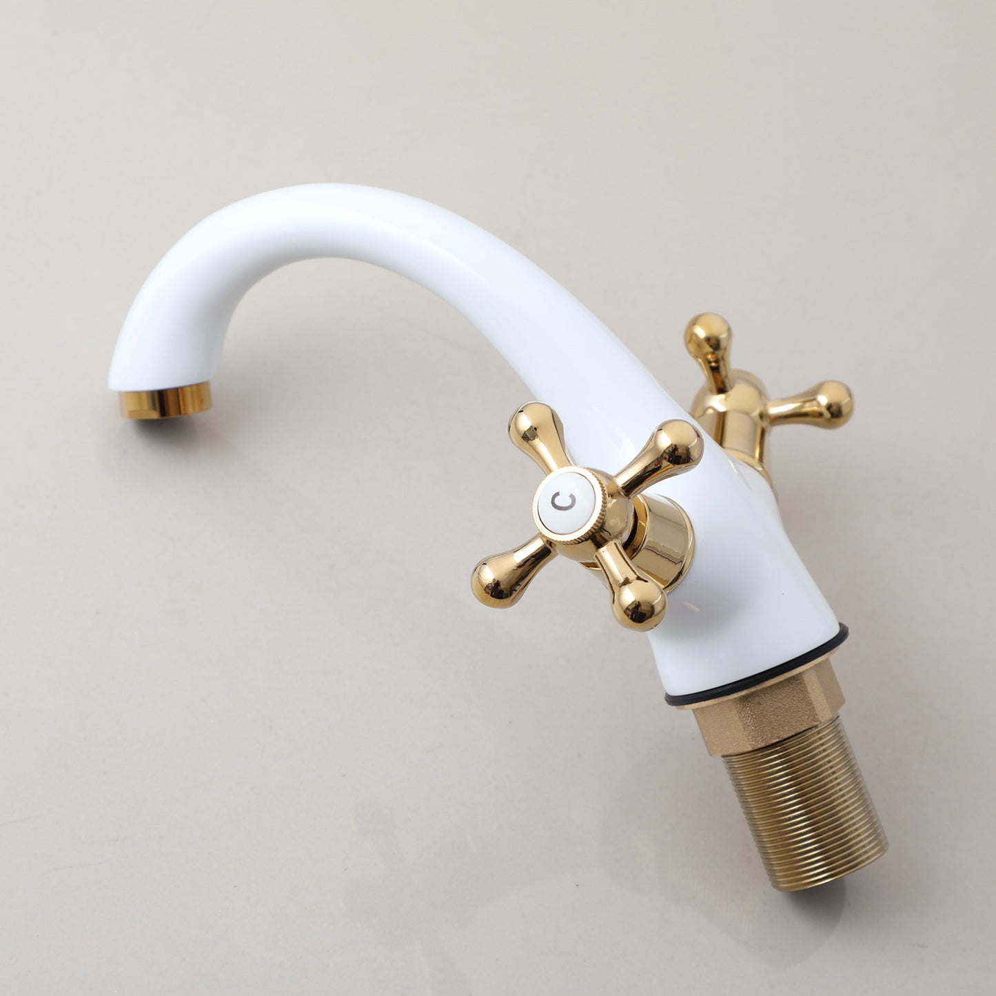 Badique Witte Wastafelkraan met Gouden Details