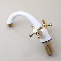 Badique Witte Wastafelkraan met Gouden Details