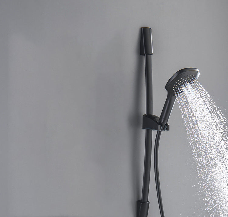 Zwarte thermostatische badkraan met handdouche en glijstang