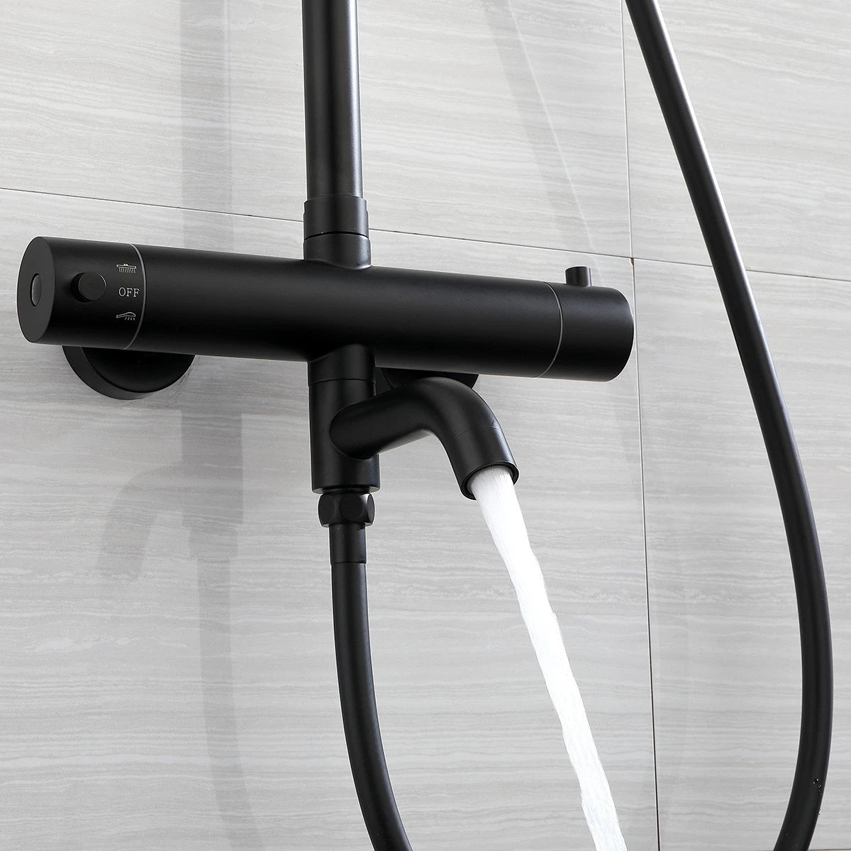 Zwarte opbouw regendouche met thermostaat