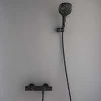 Thermostatische waterval badkraan met handdouche – mat zwart