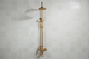 Sierlijke bronzen opbouw douche