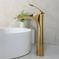 Elegante Gouden Watervalkraan