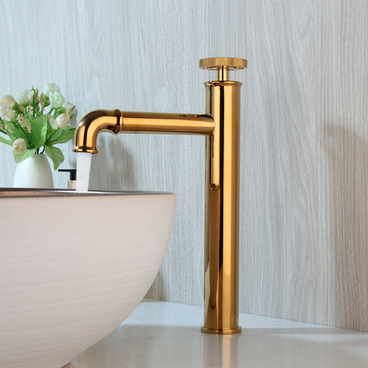 Industrielle Waschtischarmatur goldfarben