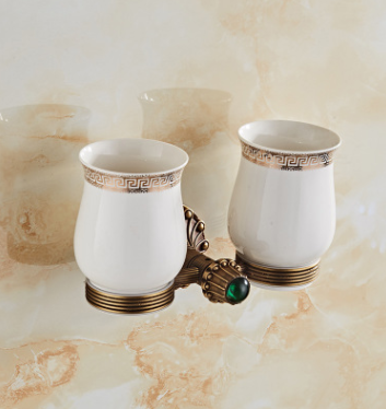 Badique Nostalgische bronzen bekerhouder